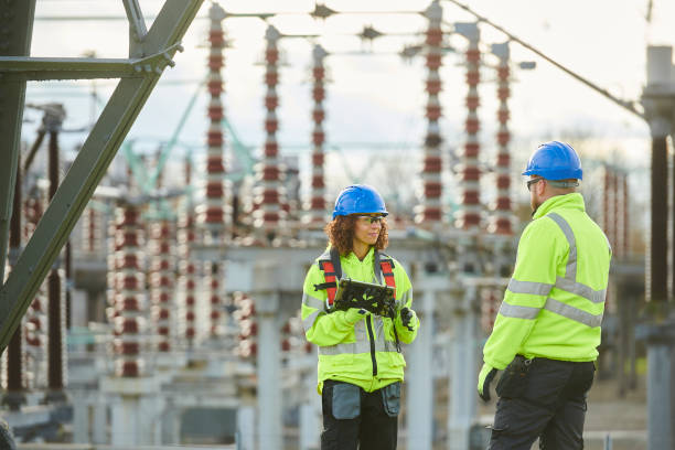 Best Affordable Emergency Electrician  in Wellsville, MO