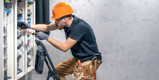 Best Local Electrician Companies  in Wellsville, MO